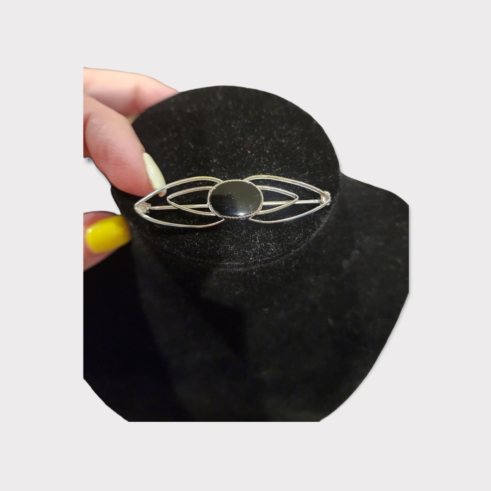 Sterling‎ silver brooch
